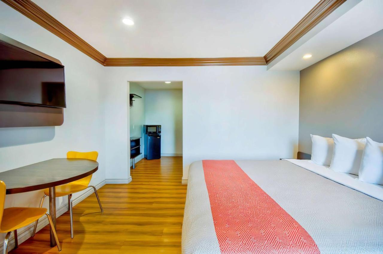 Motel 6 Gardena Bagian luar foto