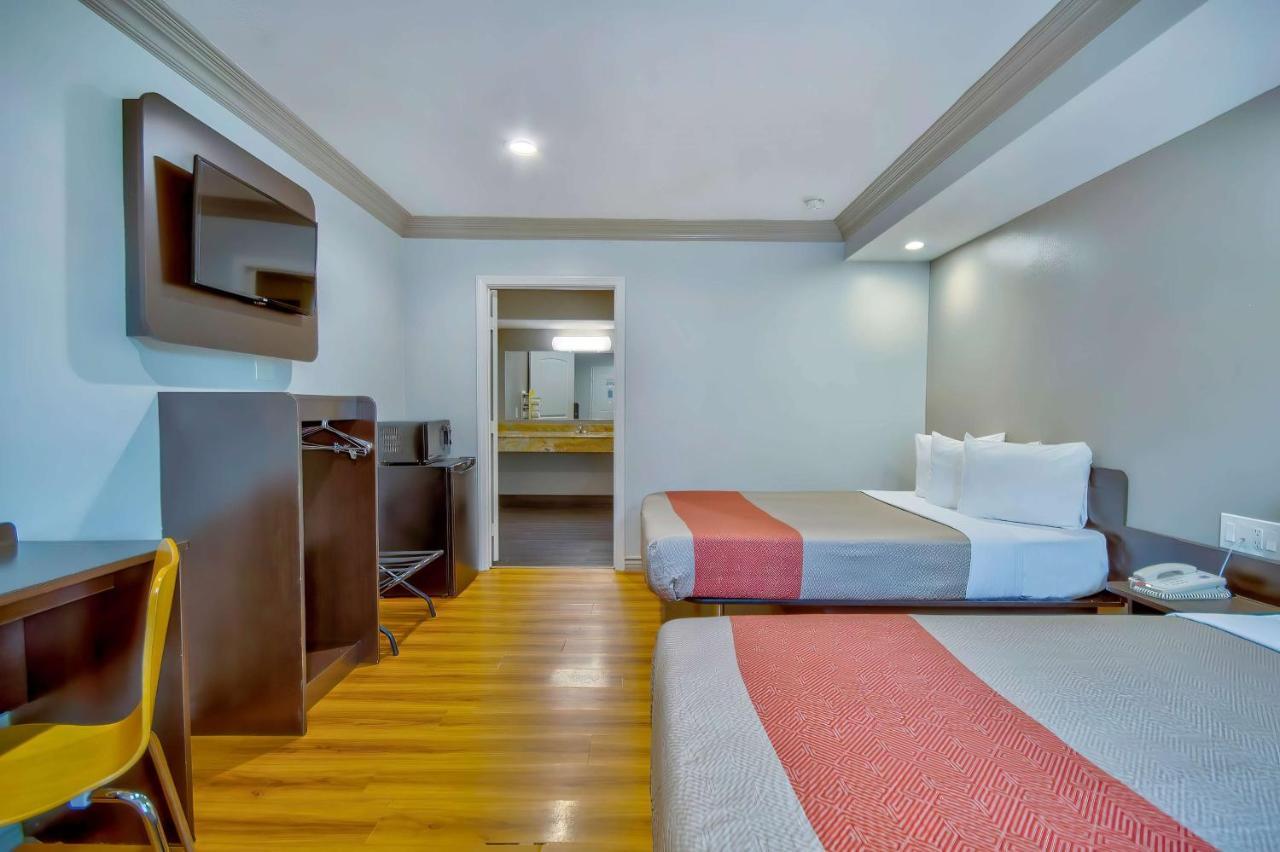 Motel 6 Gardena Bagian luar foto