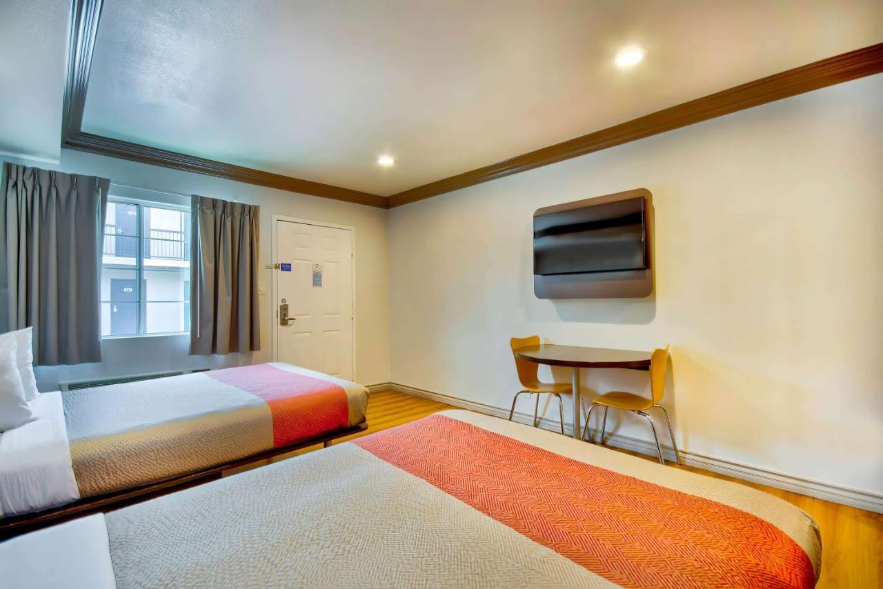 Motel 6 Gardena Bagian luar foto