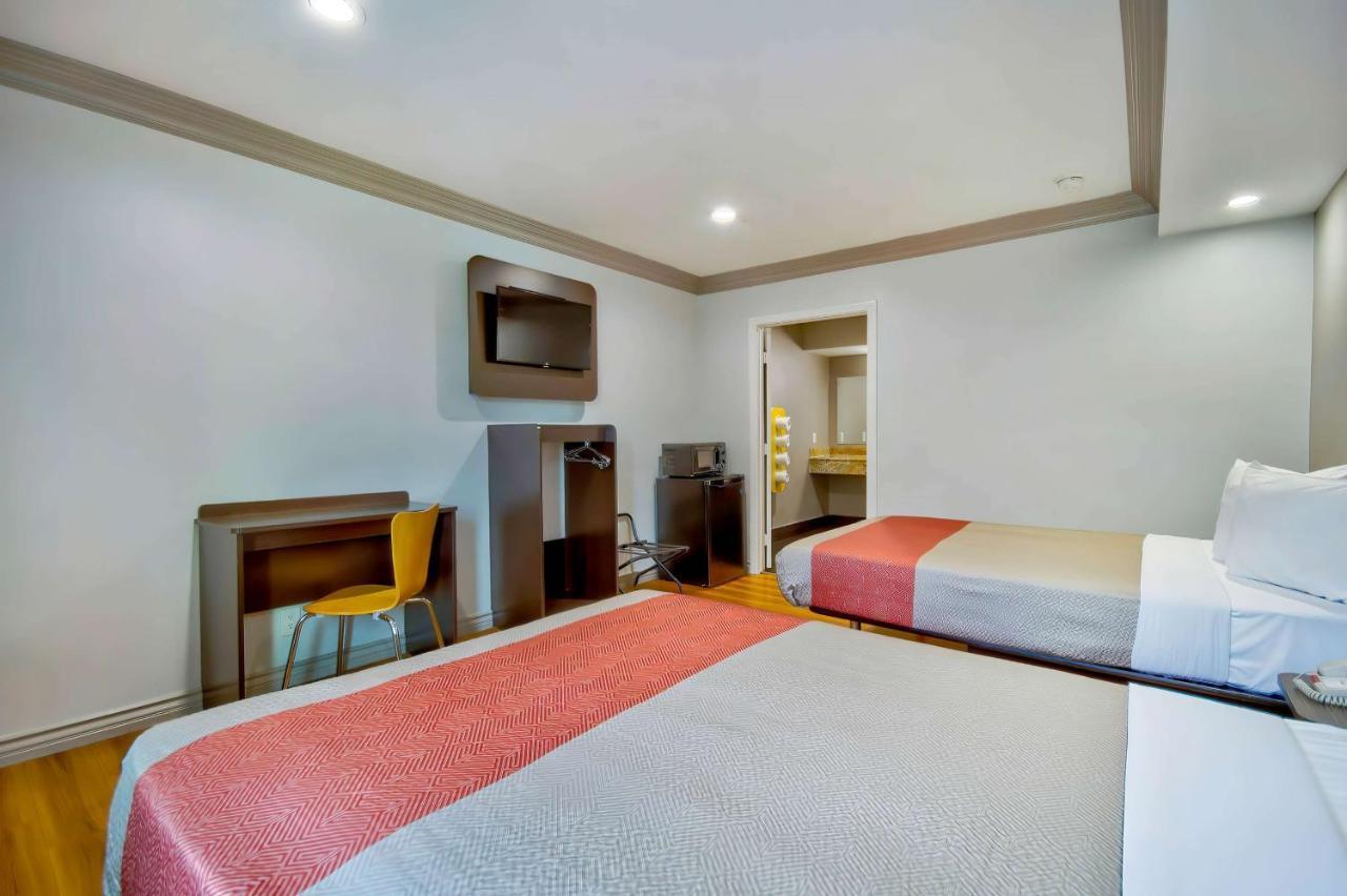 Motel 6 Gardena Bagian luar foto